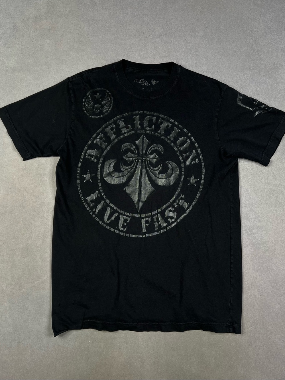 Affliction Black Short-Sleeve Graphic Tee with Distressed Crest